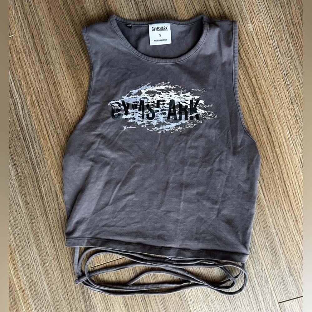 GYMSHARK Gray Crop top